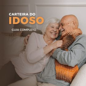 A carteira do idoso é um documento que comprova a renda da pessoa com mais de 60 anos para ter acesso à gratuidade no transporte entre estados e garantir descontos na compra de passagens.